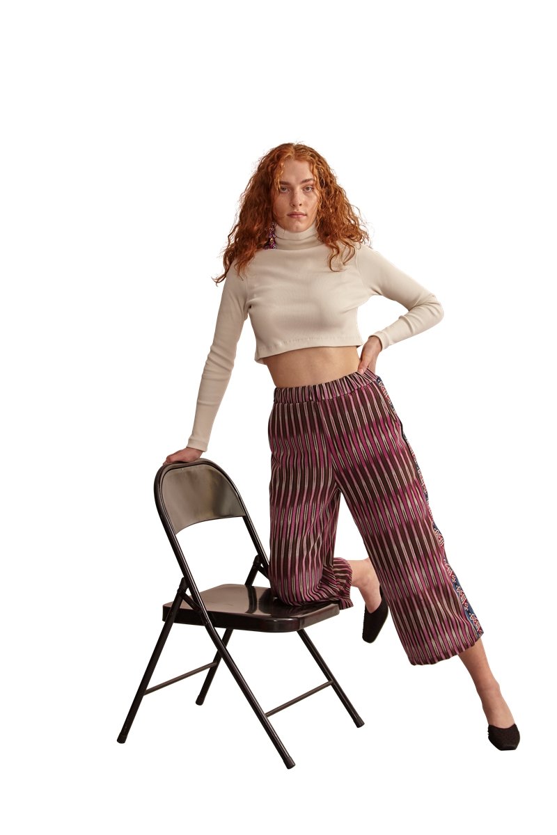 Cropped Turtleneck Top - White - Harem London
